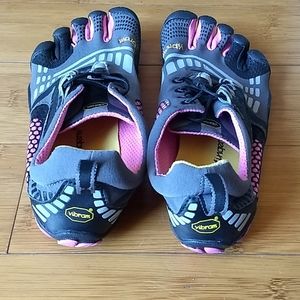 Vibram Five Toe Shoes